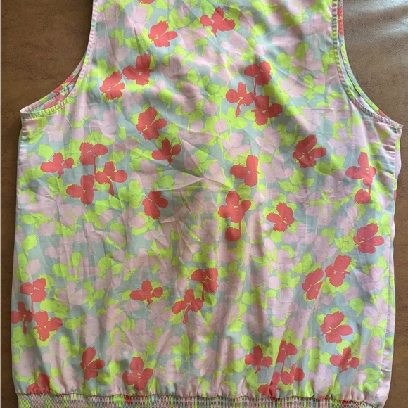 Lane Bryant Sleeveless Floral Ruffle Neck Blouse Size 20 Smocked Hem - Picture 2 of 5